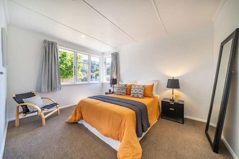 Photo of property in 14f1- Holdsworth Avenue, Trentham, Upper Hutt, 5018