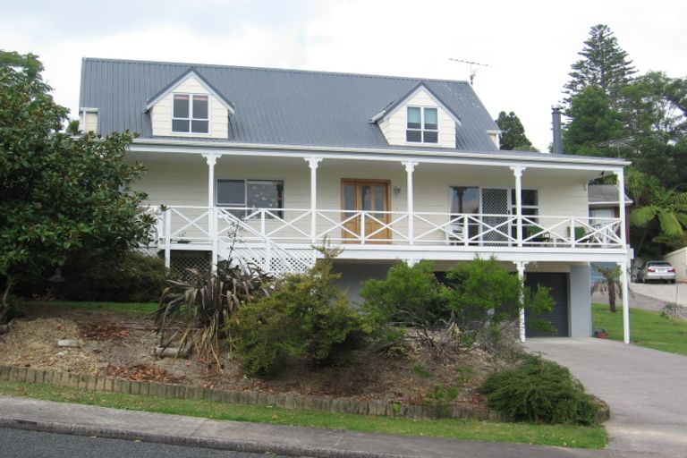 Photo of property in 16 Glenwood Avenue, Birkenhead, Auckland, 0626