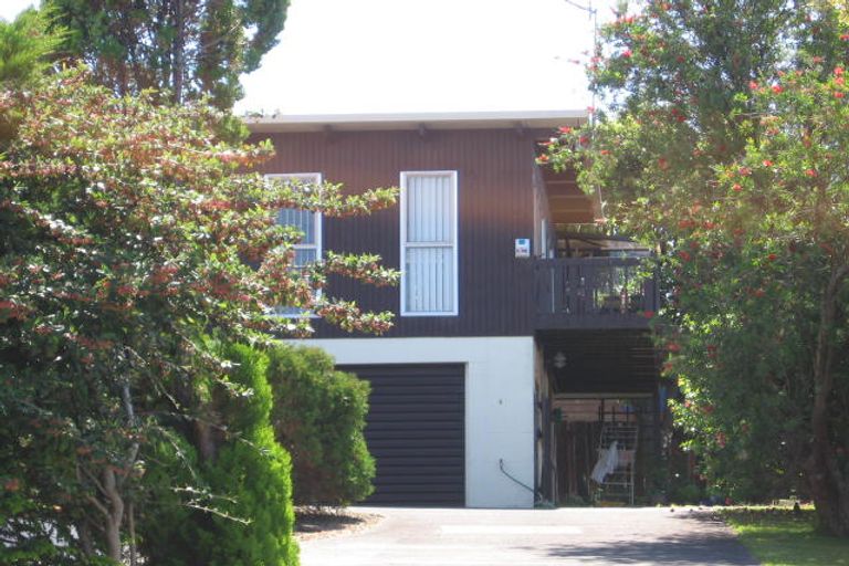 Photo of property in 1/111 Glamorgan Drive, Torbay, Auckland, 0630