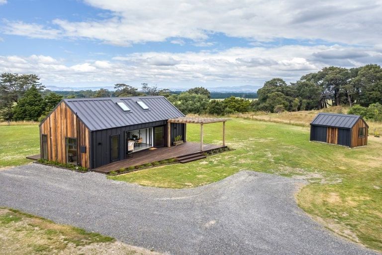 Photo of property in 26 Bucks Road, Tauwharenikau, Featherston, 5773