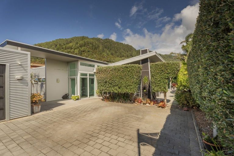 Photo of property in 40 Pauanui Beach Road, Pauanui, Hikuai, 3579