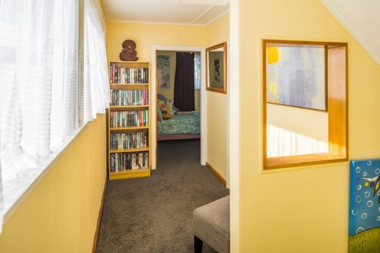 Photo of property in 209b Waddington Drive, Naenae, Lower Hutt, 5011