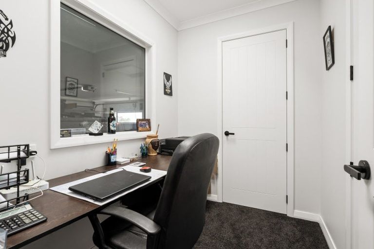 Photo of property in 5 Manotini Way, Pyes Pa, Tauranga, 3112