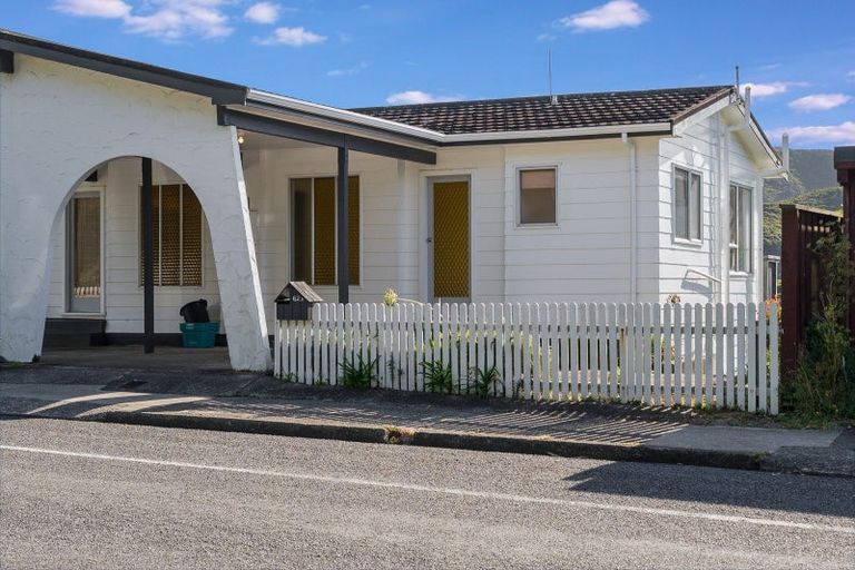 Photo of property in 62a Quebec Street, Kingston, Wellington, 6021