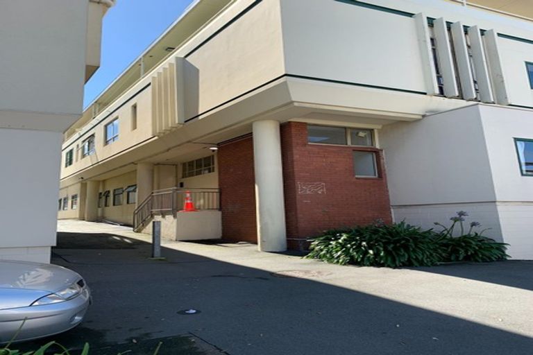 Photo of property in Te Awhina Apartments, 14/22u Sussex Street, Mount Cook, Wellington, 6021