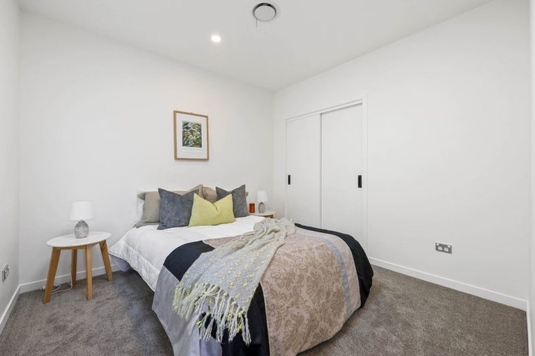 Photo of property in 13e King Richard Place, Browns Bay, Auckland, 0630