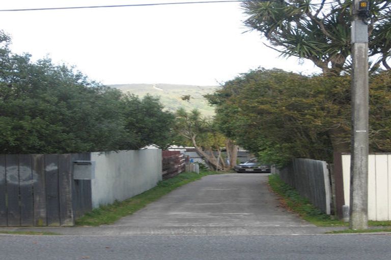 Photo of property in 100 Kowhai Street, Naenae, Lower Hutt, 5011