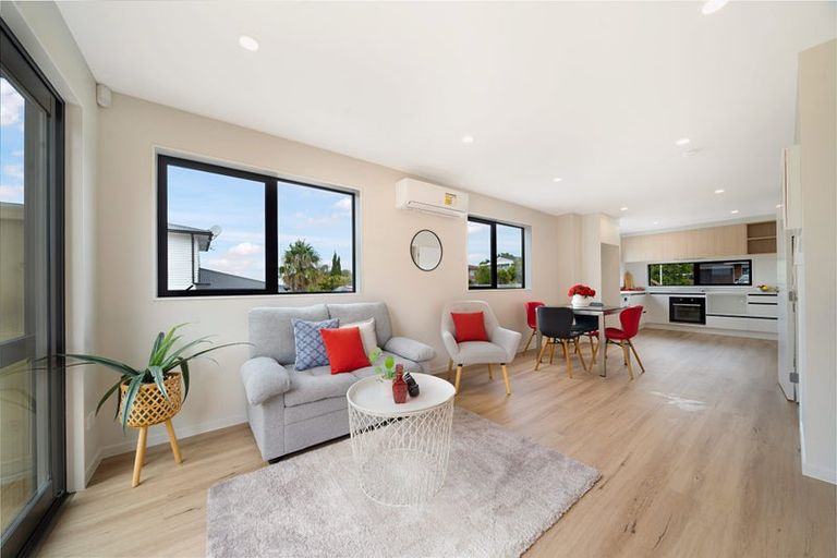 Photo of property in 7/85 Jaemont Avenue, Te Atatu South, Auckland, 0610
