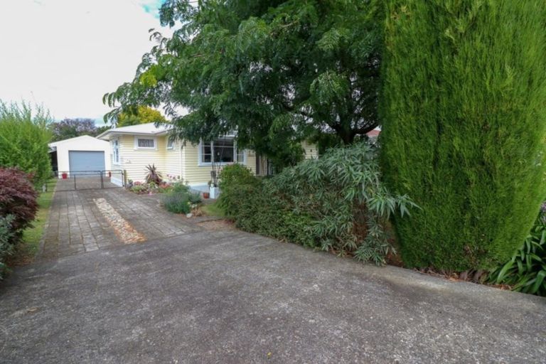 Photo of property in 3 Mathew Street, Dannevirke, 4930