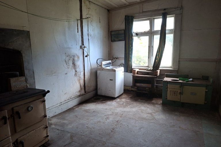 Photo of property in 39 Back Road, Granity, 7823