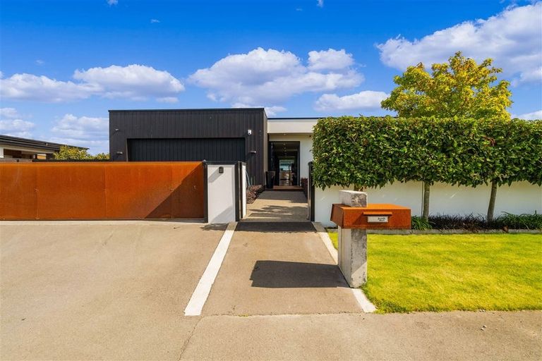 Photo of property in 2 Mersham Drive, Prebbleton, 7604