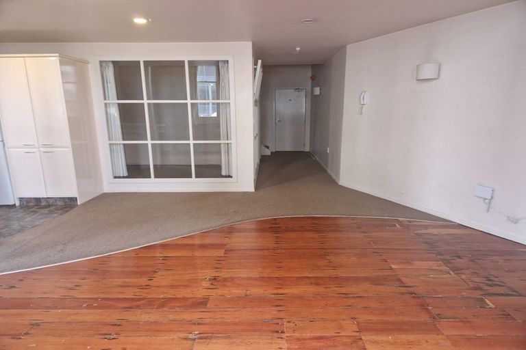 Photo of property in Maison Cabriole Building, 60u3 Courtenay Place, Te Aro, Wellington, 6011