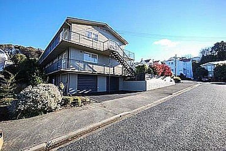 Photo of property in 77 Manor Place, Dunedin Central, Dunedin, 9016