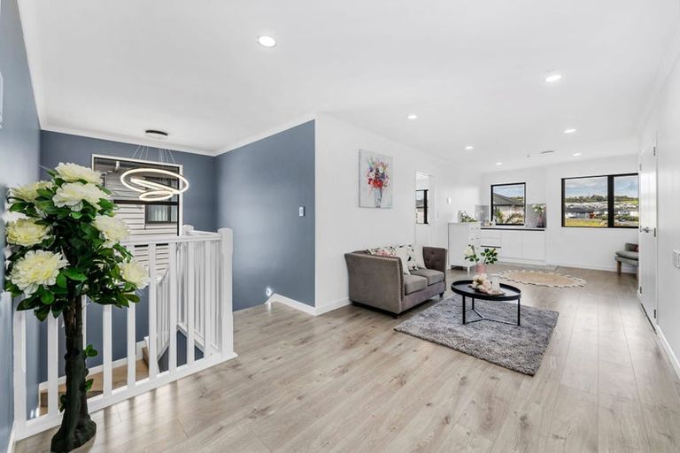 Photo of property in 73 Hughs Way, Flat Bush, Auckland, 2019
