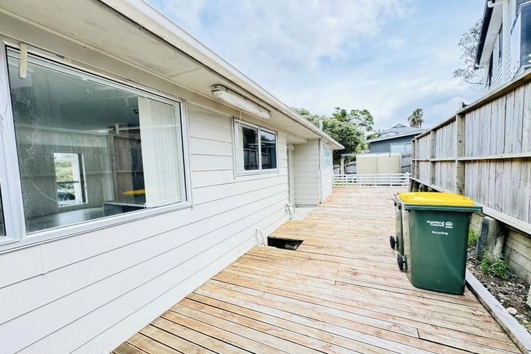 Photo of property in 26 Clyma Place, Massey, Auckland, 0614