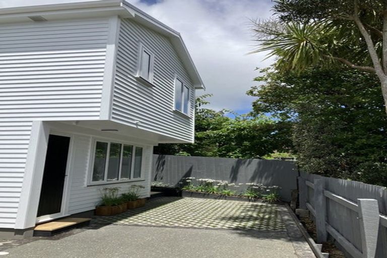 Photo of property in 45a The Drive, Tawa, Wellington, 5028