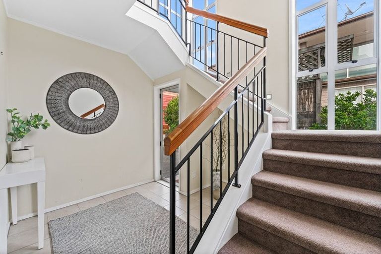 Photo of property in 13a The Terrace, Takapuna, Auckland, 0622