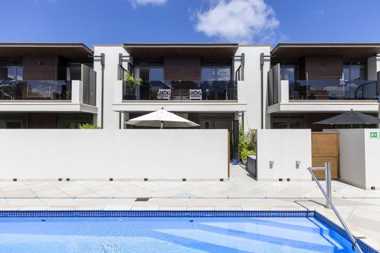 Photo of property in 88 Lake Terrace, Taupo, 3330