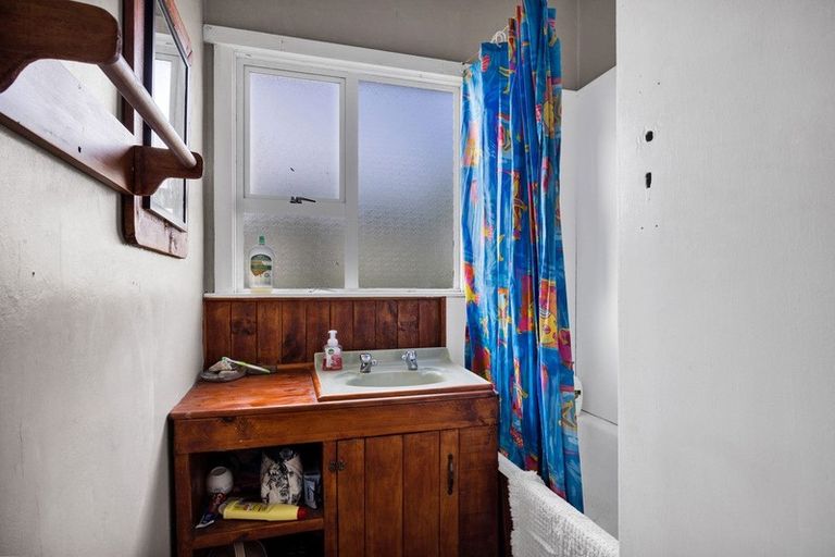 Photo of property in 5 Turuturu Road, Hawera, 4610