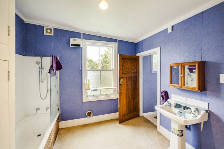 Photo of property in 69 Wellesley Road, Napier South, Napier, 4110