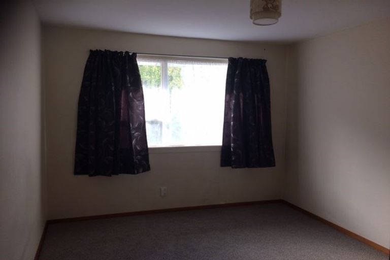 Photo of property in 2/32 Mona Vale Avenue, Riccarton, Christchurch, 8011