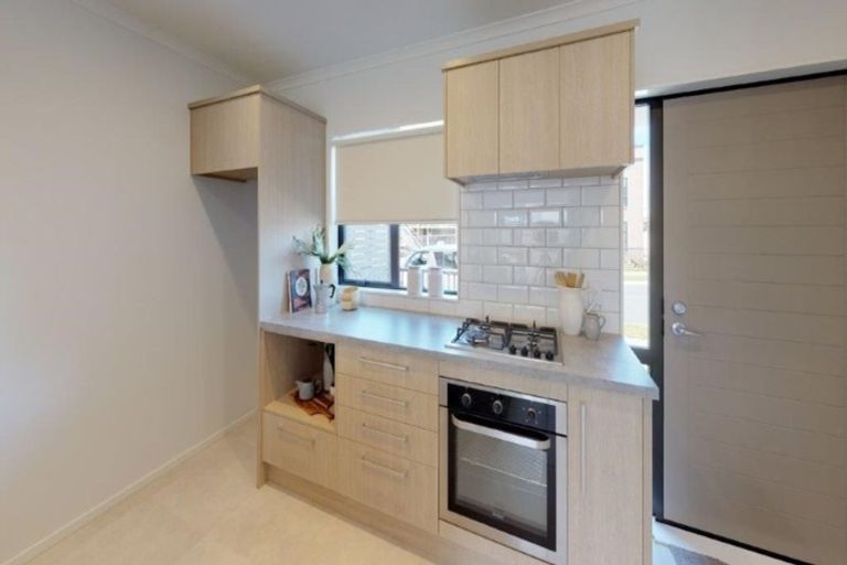 Photo of property in 3a Waituarua Drive, Takanini, 2112