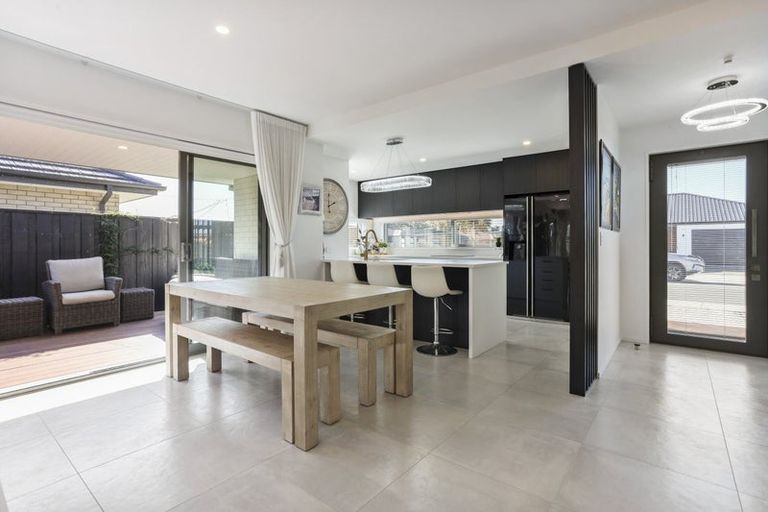 Photo of property in 43 Chambers Avenue, Woodend, 7610