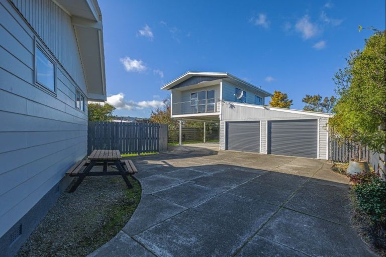 Photo of property in 24 Paradise Place, Milson, Palmerston North, 4414