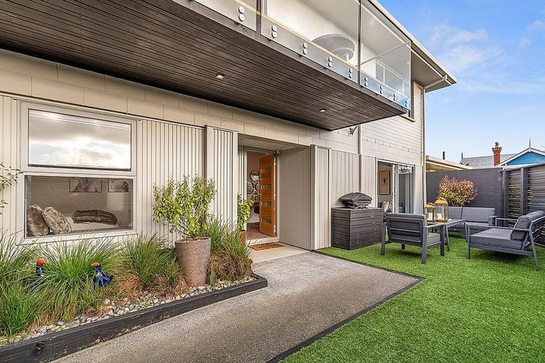 Photo of property in 2/70 Hinemoa Street, Birkenhead, Auckland, 0626