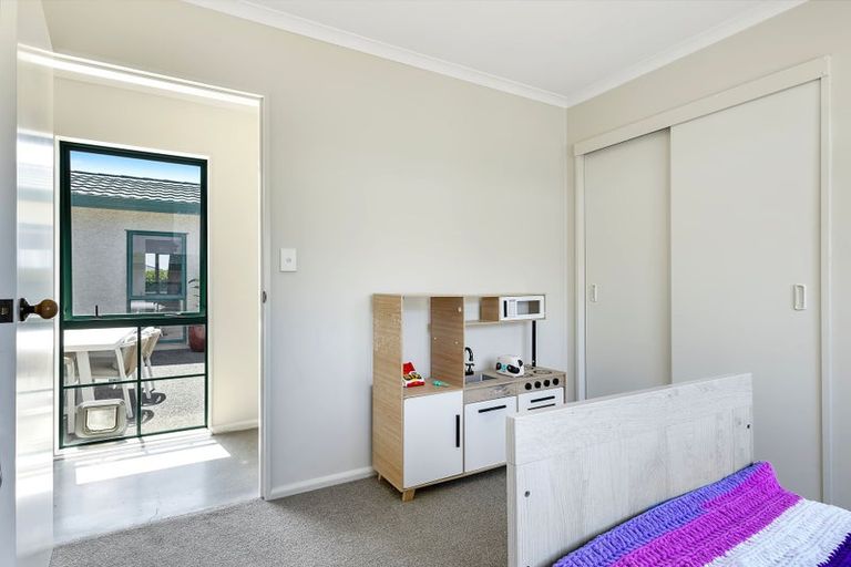 Photo of property in 2 Hanna Place, Havelock North, 4130