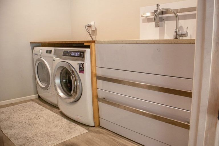 Photo of property in 24 Pembroke Road, Stratford, 4332