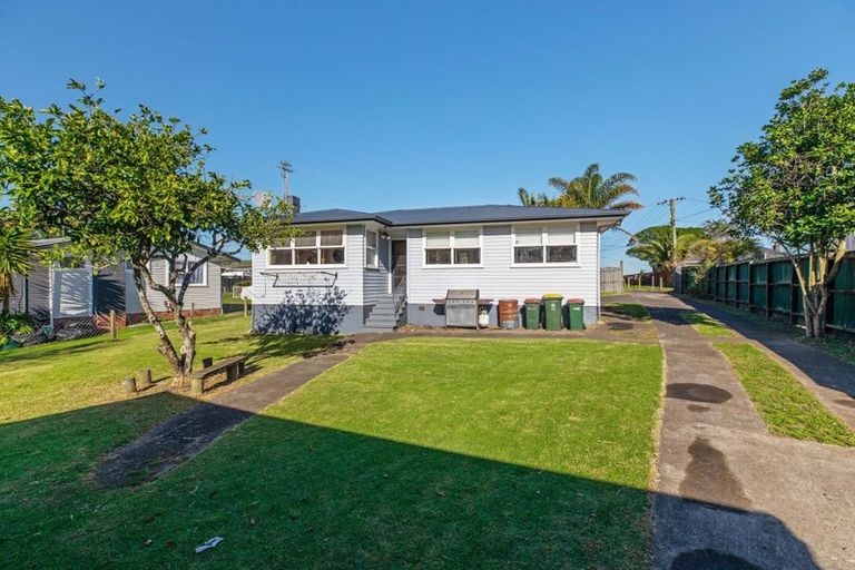 Photo of property in 87a Tidal Road, Mangere, Auckland, 2022