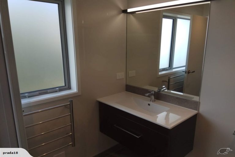 Photo of property in 10 Ridgeview Close, Red Beach, 0932