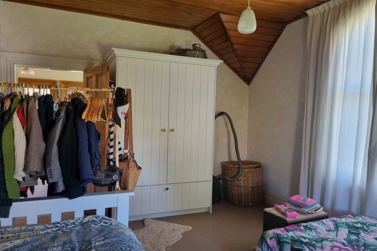 Photo of property in 74 Riverbank Road, Inch Clutha, Kaitangata, 9281