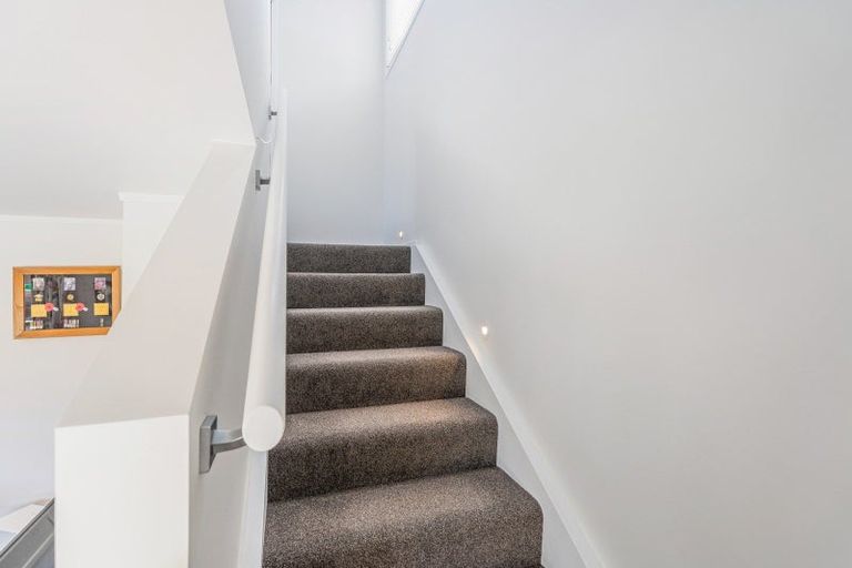 Photo of property in 24 Wells Place, Whitianga, 3510