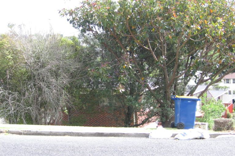 Photo of property in 3/20 Penning Road, Castor Bay, Auckland, 0620