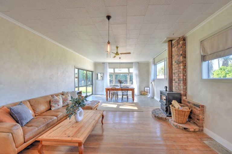 Photo of property in 9 Essex Street, Mossburn, 9792