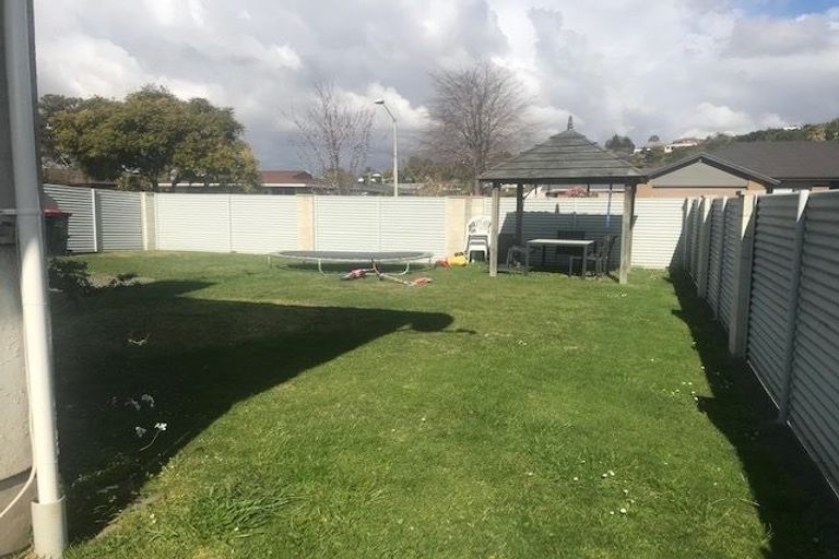 Photo of property in 35 O'dowd Road, Taradale, Napier, 4112