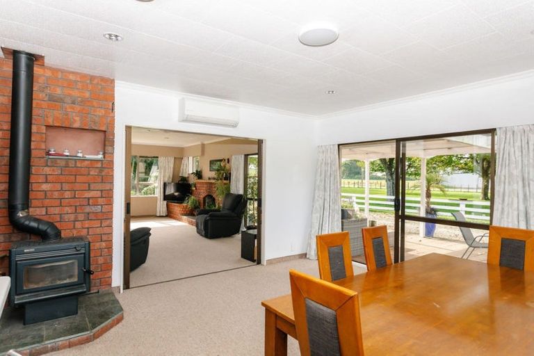 Photo of property in 47 Laws Road, Dannevirke, 4972