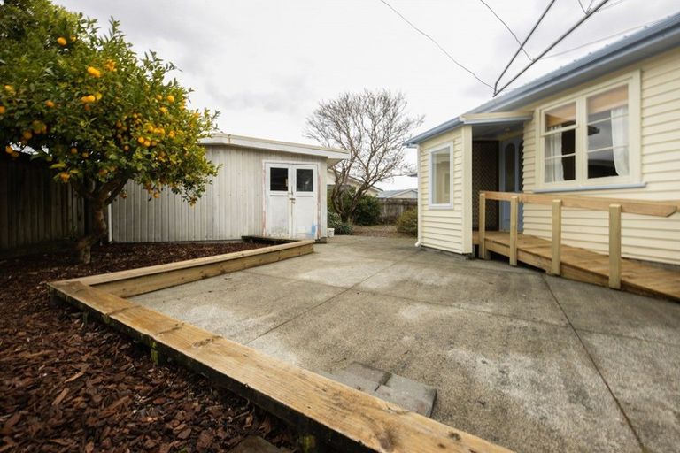 Photo of property in 5 Cunningham Road, Clouston Park, Upper Hutt, 5018