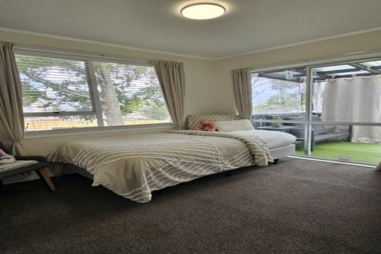 Photo of property in 30 Hyperion Drive, Randwick Park, Auckland, 2105