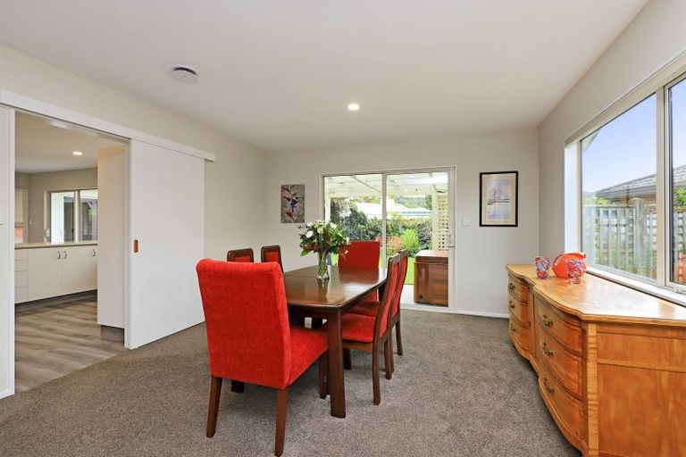 Photo of property in 8 Brompton Drive, Taradale, Napier, 4112