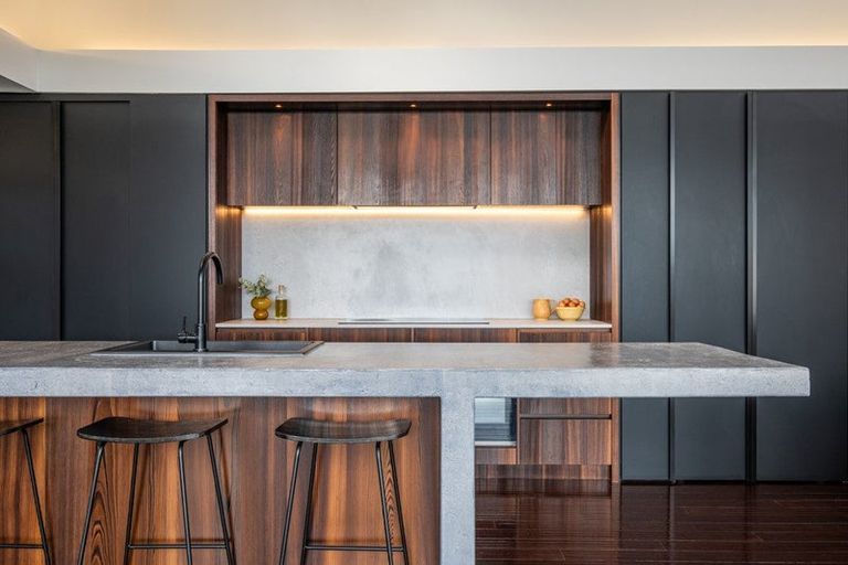 Photo of property in 5 Helm Place, Whitby, Porirua, 5024