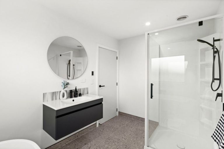 Photo of property in 23 George Yee Place, Taradale, 4112