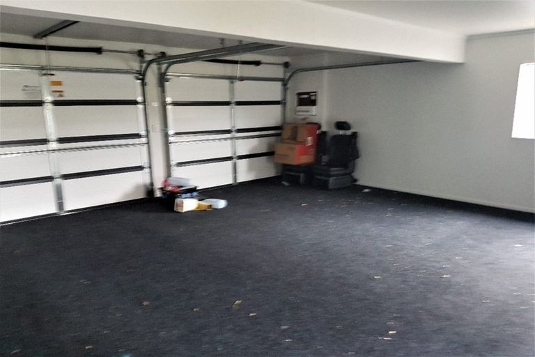 Photo of property in 32 Shackle Lane, Whitby, Porirua, 5024