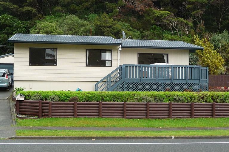 Photo of property in 34 Postgate Drive, Whitby, Porirua, 5024