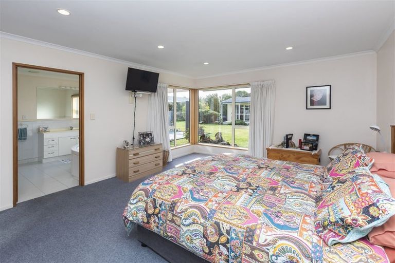 Photo of property in 12 Fairview Briars, Rangiora, 7400