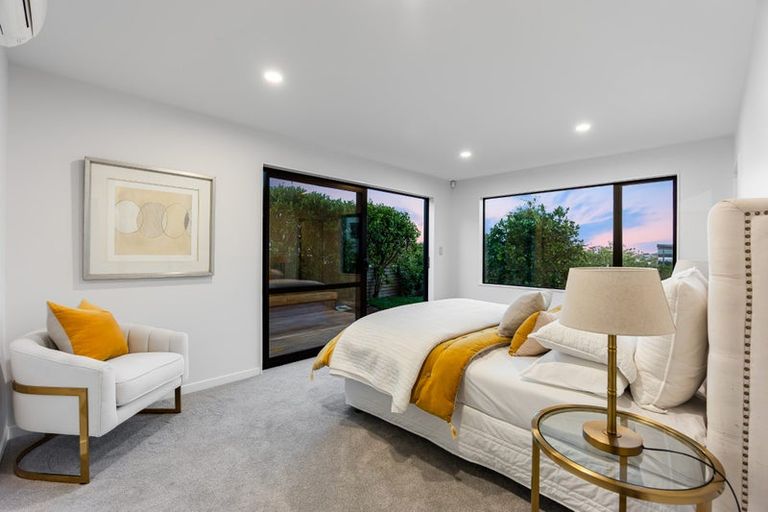 Photo of property in 16 Te Oneroa Way, Long Bay, Auckland, 0630