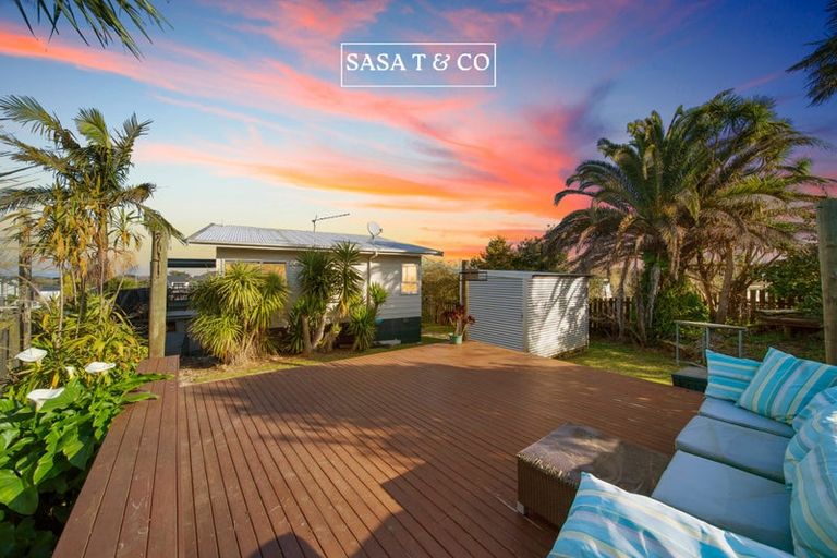 Photo of property in 185 Mahia Road, Wattle Downs, Auckland, 2103