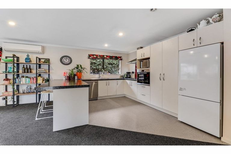 Photo of property in 98a Percival Street, Rangiora, 7400